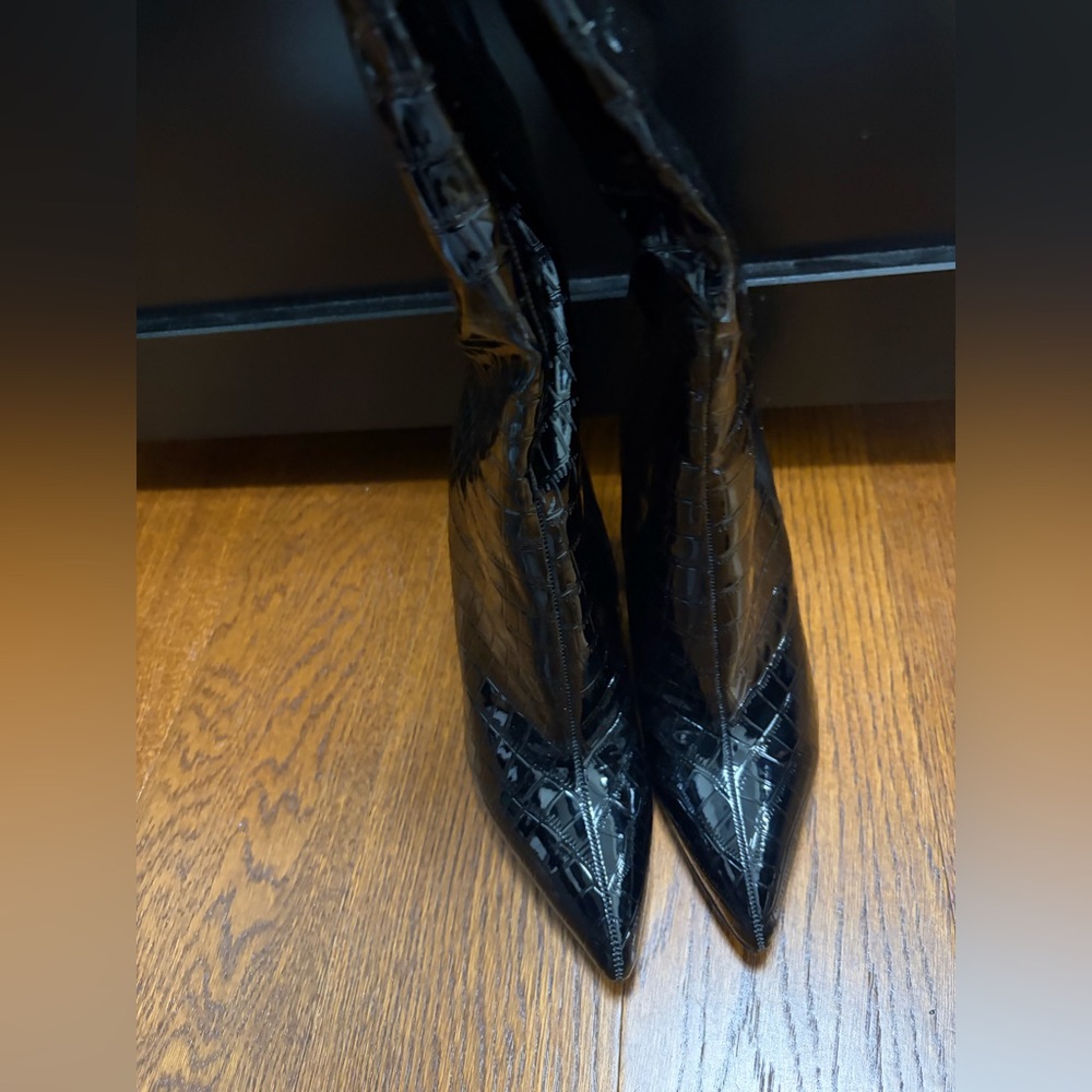Patent Croc-Embossed Pointed Toe Knee Boots - 
Black size 37